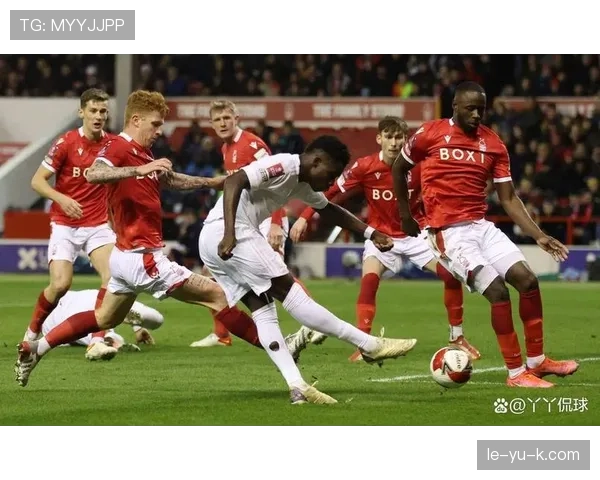 穆里略加盟诺丁汉森林，新赛季表现亮眼助球队冲击英超