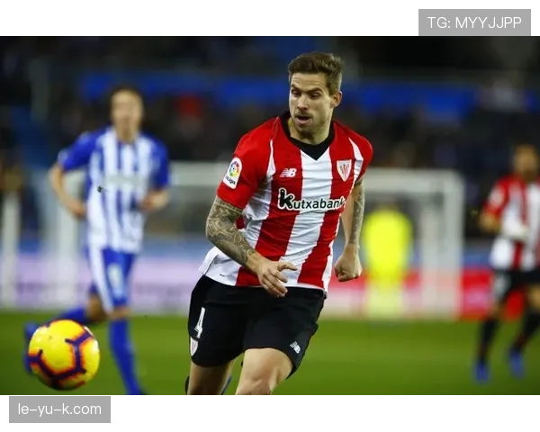 伊尼戈·马丁内斯巴萨适配